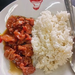 ข้าวเนื้อผัดน้ำมันหอย