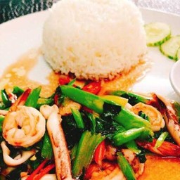 ข้าวคะน้าหมู