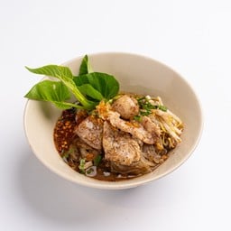 ก๋วยเตี๋ยวน้ำตกหมู