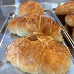 Almond Croissant