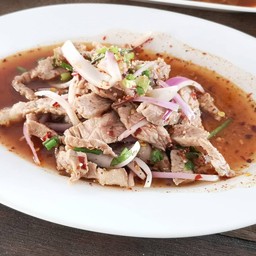 น้ำตกเนื้อ