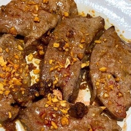 (กับข้าว) ตับทอดกระเทียม+น้ำจิ้มพริกป่น