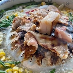 ชุดใหญ่
