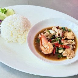 ข้าว กระเพรารวมมิตร