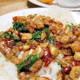 ผัดกะเพรา - หมูชิ้น