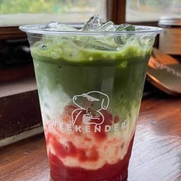 มัทฉะ สตรอว์