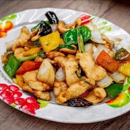 ไก่ผัดเม็ดมะม่วง