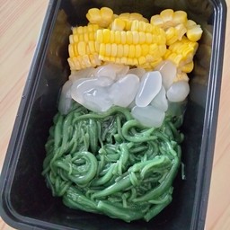 ลอดช่อง ข้าวโพด ลูกชิด น้ำกะทิ