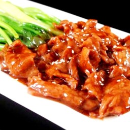 คะน้าเนื้อน้ำมันหอย 牛肉扒香港芥兰苗