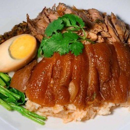 ร้านข้าวขาหมู ข้าวมันไก่ตาแบงค์
