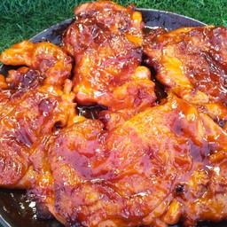 ข้าวหน้าไก่ย่างซอสเกาหลี