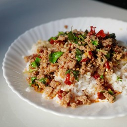 กะเพราหมูสับ