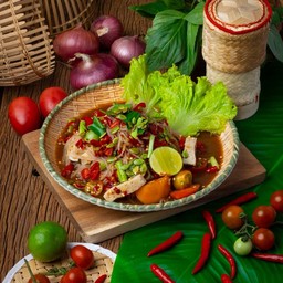 ตำเส้นเล็กหมูยอ