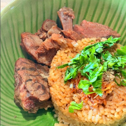 ข้าวต้มแห้งเนื้อตุ๋น (Dried Rice Porridge With Braised Beef)