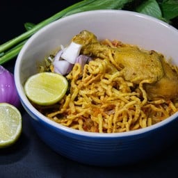 ข้าวซอย(หมู,ไก่,เนื้อ)