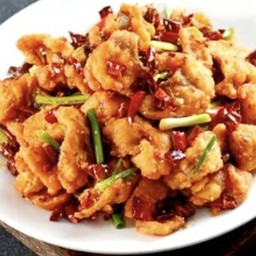 เนื้อปลาผัดพริกแห้ง 香辣炸鱼片