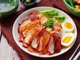 ร้านชาย4บะหมี่เกี้ยว (แม่น้องเอวา)