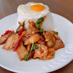 ข้าวผัดพริกแห้ง