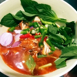 ยำปลากระป๋องรสอร่อยแซบๆ