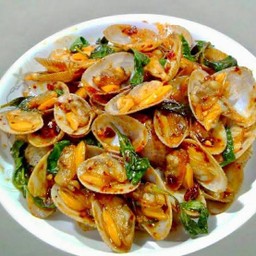 ข้าวราดหอยลายผัดพริกเผา