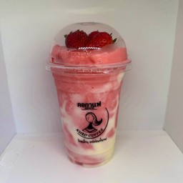 สตอเบอรี่สดปั่นโยเกิร์ต