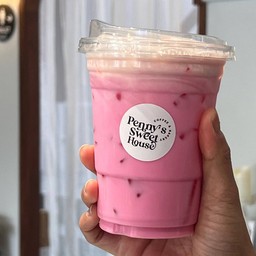 นมชมพูเย็น (Iced Pink milk)