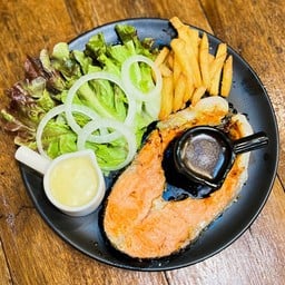 สเต๊กปลาแซลมอน