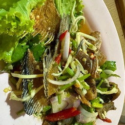 ยำปลาสลิด
