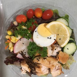 สลัดอกไก่กริลล์