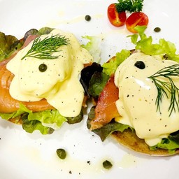 เอ้กเบเนดิกสโมคแซลมอน