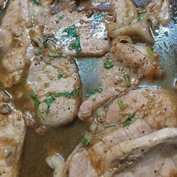 สันนอกหมูนุ่มอบกระเทียม (ถุงพิเศษ)