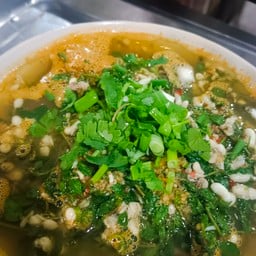 แกงผักสีเสียด ไข่มด