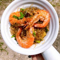 กุ้งอบวุ้นเส้น