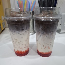 โกโก้ สตอเบอร์รี่นมสด