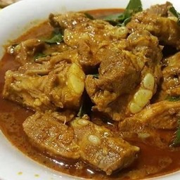 ผัดเผ็ดซี่โครงหมู