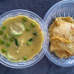 แกงเขียวหวานไก่+ข้าวไข่เจียว