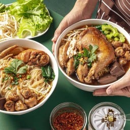 ละมุนก๋วยเตี๋ยวไก่ สามแยกกาฬสินธุ์ มหาสารคาม