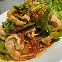 ยำสามกรอบ