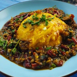 ข้าวไข่ข้นกะเพราเดือด