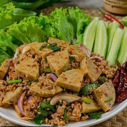 ลาบหมูสับ+ใส่หมูยอ