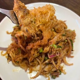 วุ้นเส้นน้ำตกหมูย่าง