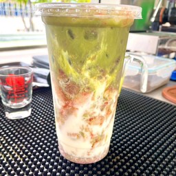 เขียวมัทฉะสตรอเบอร์รี่