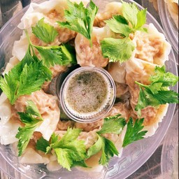 เกี๊ยวหมู สุกี้แอนด์ซีฟู้ด