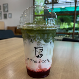 มัทฉะสตรอเบอร์รี่ลาเต้นมสด  เย็น