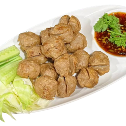 ลูกชิ้นเนื้อทอด