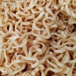 เครื่องเคียงมาม่า(ลวก)2ห่อ