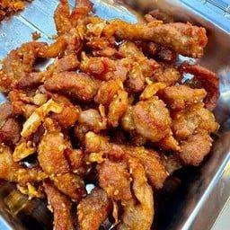 หมูชิ้นทอดกระเทียม