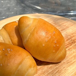 Shio Pan ชิโอะปัง ขนมปังเกลือ