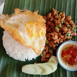 ข้าวผัดกระเพราหมูสับ