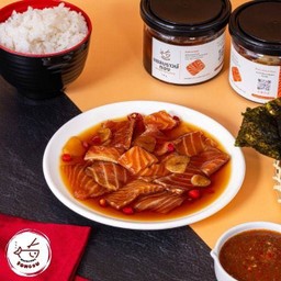 SET แซลมอนบราวน์ดองซีอิ๊วเกาหลี เลือกเครื่องเคียง 2 อย่าง